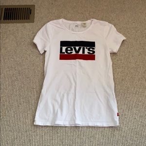 Levi’s T-Shirt